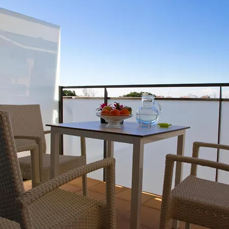 Chic! By Alegria Apartman *